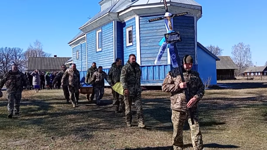 Помер від тяжкої хвороби: на Волині в останню дорогу провели Героя Миколу Філончука