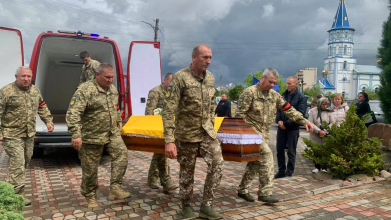 На Волині провели в останню путь полеглого захисника Олега Черкасова