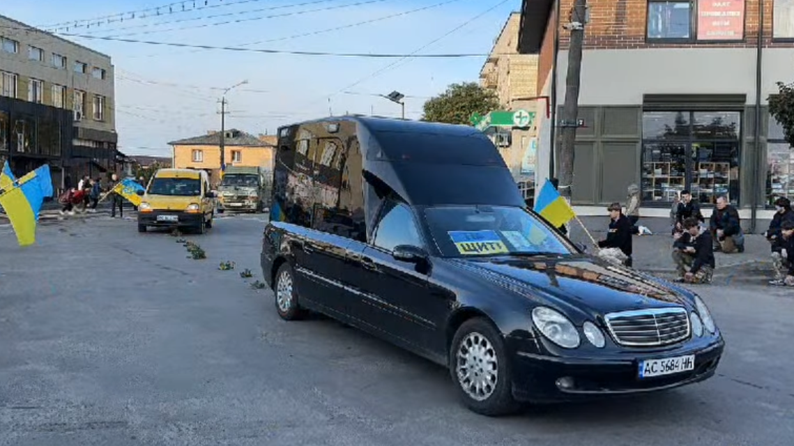 Загинув понад 10 місяців тому: на Волинь «на щиті» назавжди повернувся молодий Герой Василь Приймак