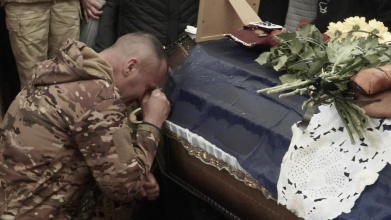 На Волині в останню дорогу провели полеглого на фронті Павла Ковальчука