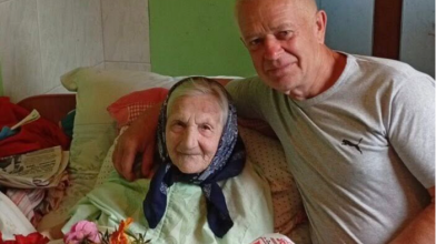 «Позаду майже цілий вік!» Найстаріша жителька села на Волині відзначила 95-річчя