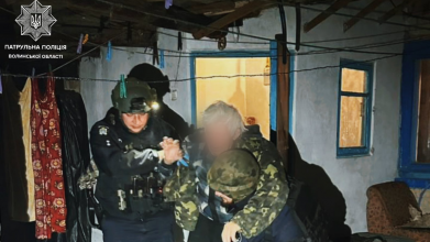 Волинські патрульні повернулися з Херсона, де рятували людей і тварин