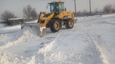 На автошляхах Волині безперервно працюють десятки одиниць спецтехніки