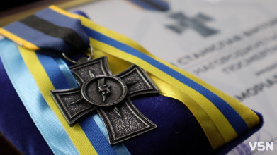 За мужність та героїзм у боях: у Луцьку вручили посмертні нагороди сім’ям загиблих Героїв