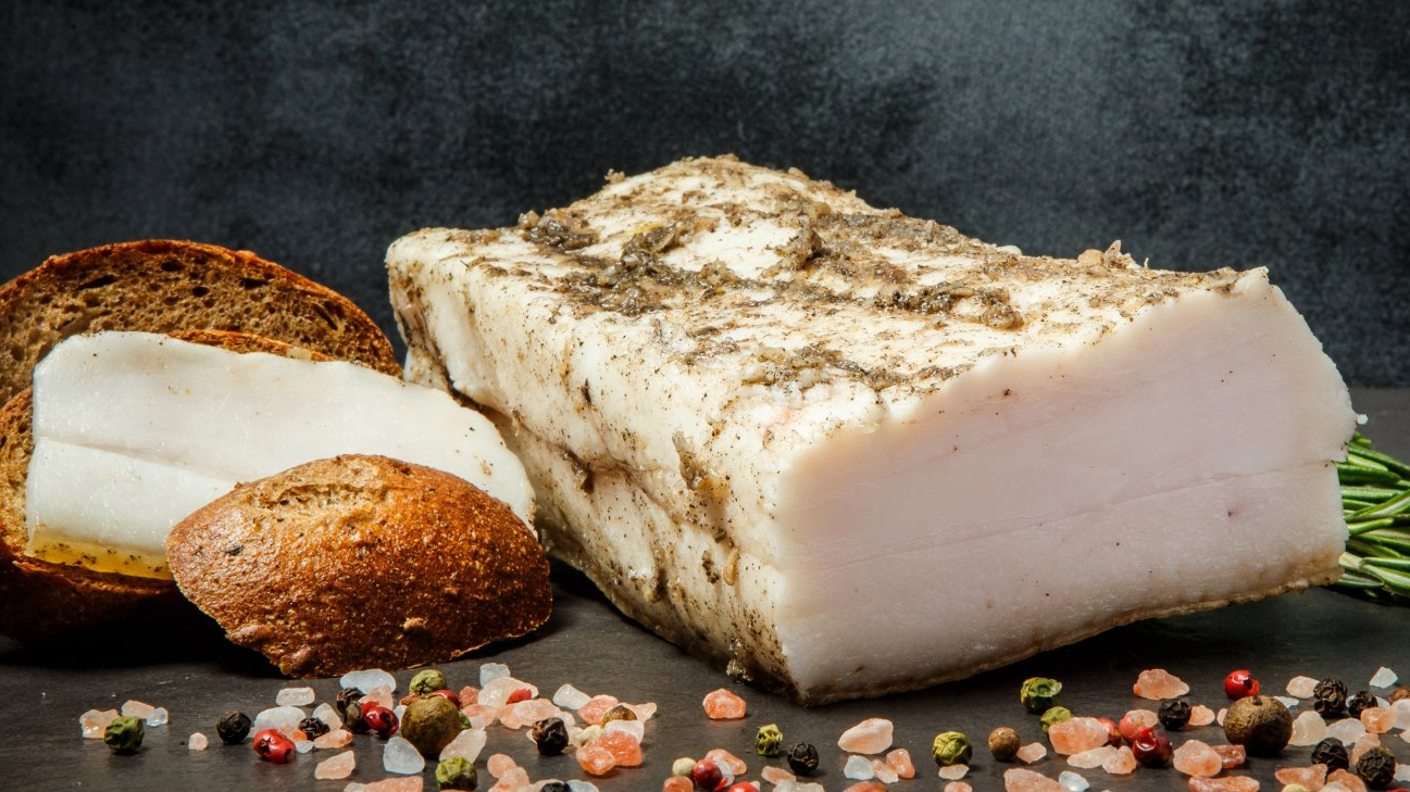 Чи можна їсти сало щодня