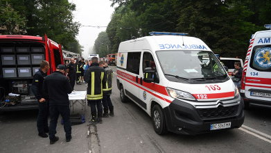 негода у Львові, удар блискавки