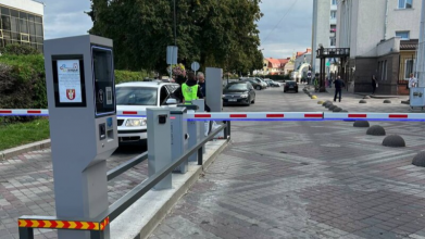 У центрі Луцька з’явилася сучасна парковка на 44 місць та тарифом 30 грн за годину