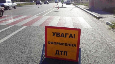 У Луцьку автівка збила двох хлопців на пішохідному переході, одного постраждалого госпіталізували
