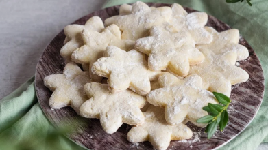 Тане в роті й довго не черствіє: пісочне печиво на смальці за перевіреним рецептом