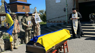 Через понад півтора року Герой з Волині Володимир Троцюк знайшов вічний спочинок
