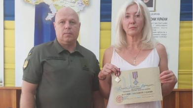 На Волині дружині загиблого майора передали відзнаку Міністерства оборони