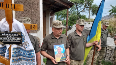 Серце зупинилося у шпиталі: на Волині поховали воїна Юрія Більшевича