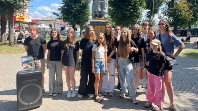 «Бандерівці» з Рожища: діти співами зібрали понад 3 мільйони для ЗСУ