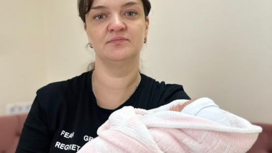 «Бережи себе, у нас буде дівчинка-квіточка»: волинянка втратила чоловіка на війні, коли була вагітною четвертою дитиною