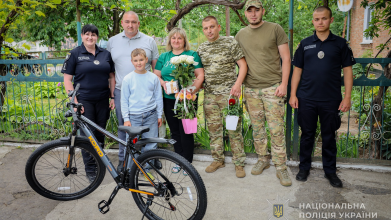 На Волині поліцейські зробили сюрприз сину загиблого колеги у день його народження