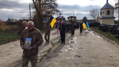 Понад 2 роки вважався зниклим безвісти: на Волині попрощалися із захисником Віктором Баликом