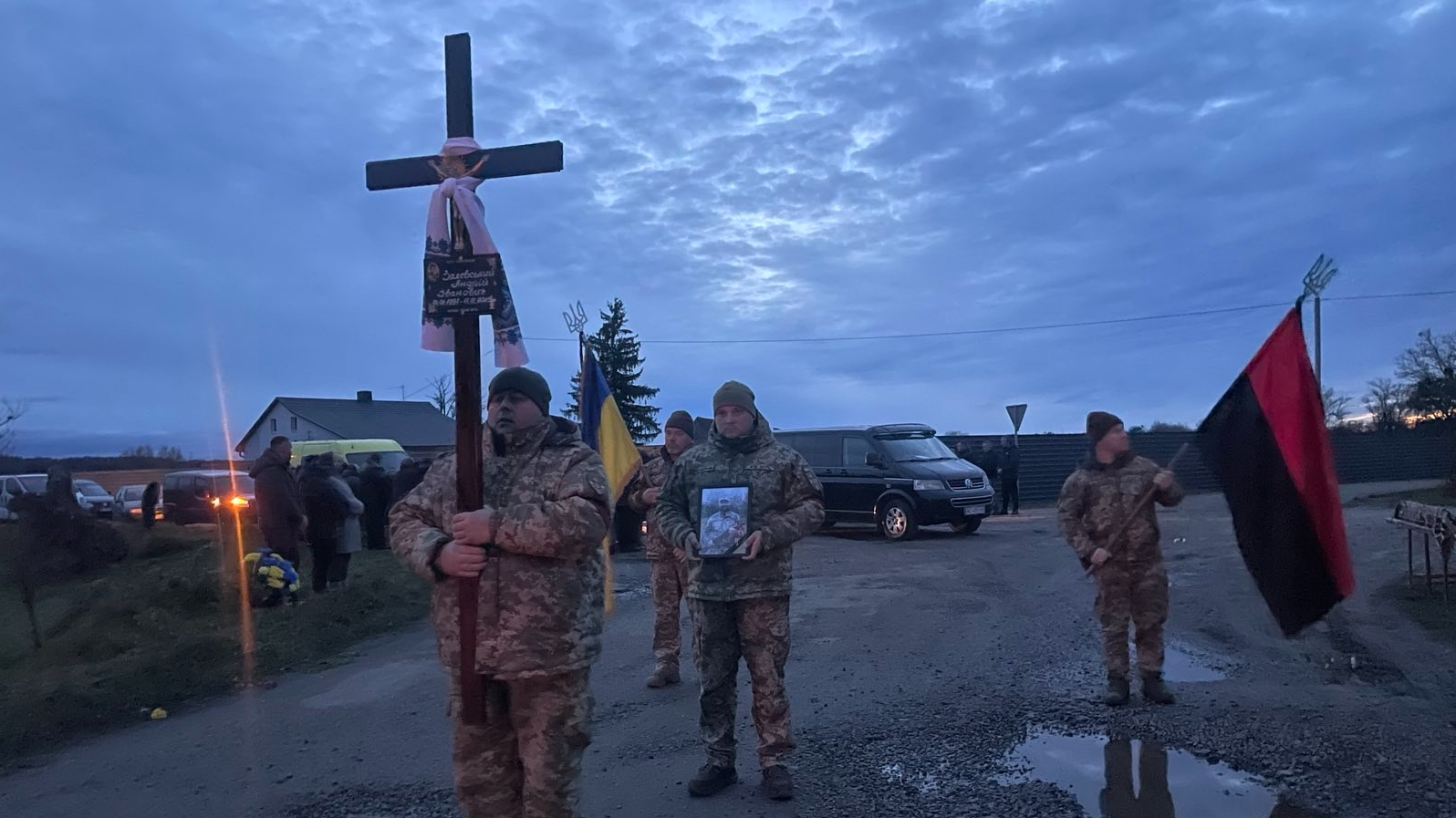 Дві донечки втратили батька: на Волині попрощались з Героєм Андрієм Залевським