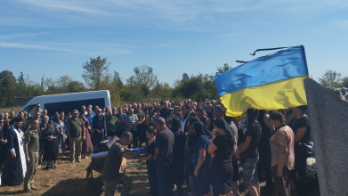 ДНК-експертиза обірвала надії: на Волині попрощались з Героєм Євгенієм Бахором