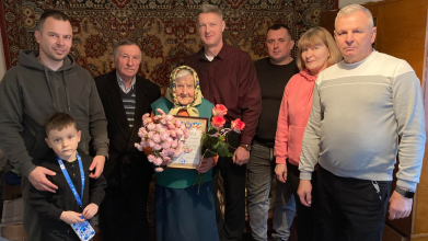 90 років мудрості: довгожителька з Волині відзначила поважний ювілей