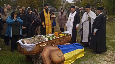 Так і не дочекався народження дитини: на Волині провели в останню путь Василя Шафранюка