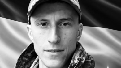 Навіки 29: на Волині попрощаються із полеглим воїном Дмитром Різником