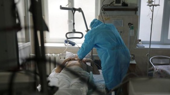 Вперше у Львові: японця у важкому стані госпіталізували з гарячкою Денге