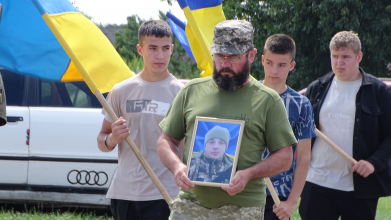 Героя повернули під час обміну тілами загиблих: на Волині в останню дорогу провели Івана Заблоцького