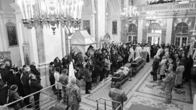 Загинули на Донеччині: у Луцьку попрощалися з Героями Олегом Троцюком та Ігорем Кунашиком