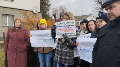 Скандал на Волині: педагоги сільського ліцею протестують проти новопризначеної директорки