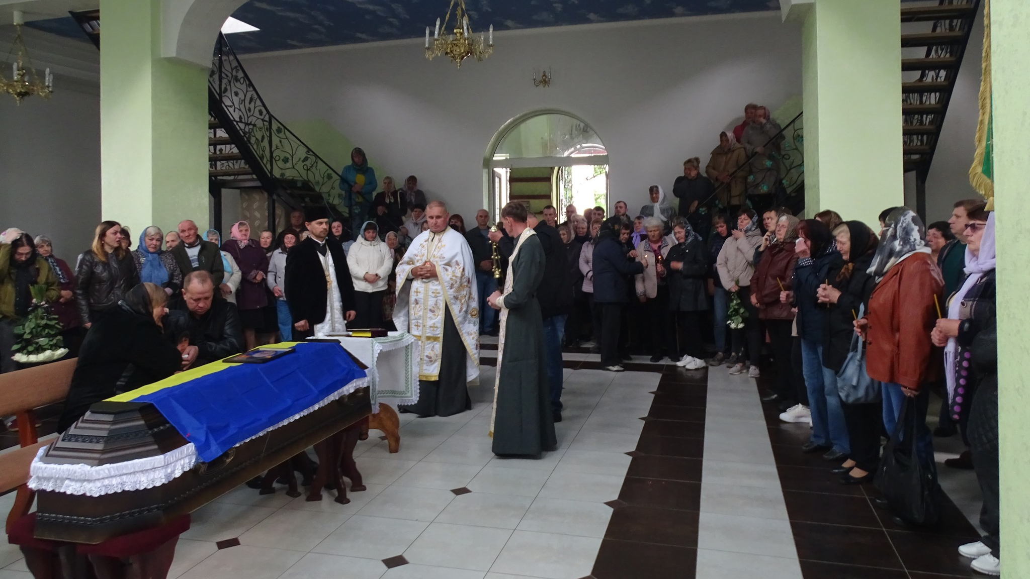 Став до лав ЗСУ після звістки про зникнення безвісти брата: на Волині поховали 23-річного Героя Любомира Дячука