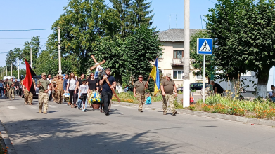 Після понад 10 місяців невідомості на Волинь «на щиті» повернувся Герой Віктор Галабурда