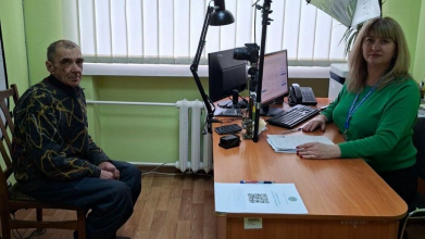 На Волині 68-річний чоловік вперше отримав український паспорт