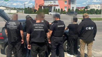 15 тисяч доларів за виїзд: на Волині затримали учасника схеми переправлення ухилянтів до Білорусі