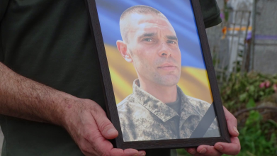 На Волині попрощалися з 43-річним військовослужбовцем Сергієм Остапуком