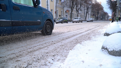 «Це - маразм»: у громаді біля Луцька скаржаться на нерозчищені дороги