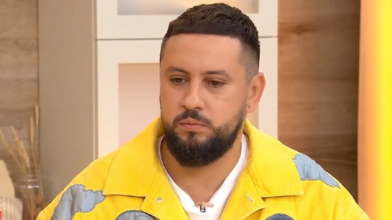 «Так само проживаєш цей біль»: відомий співак з Луцька Монатік довів до сліз історією української переселенки
