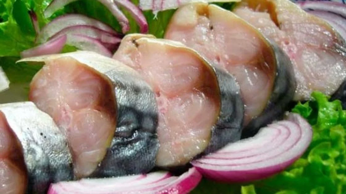 Готую кожного Різдва: як замаринувати скумбрію, щоб усі були в захваті