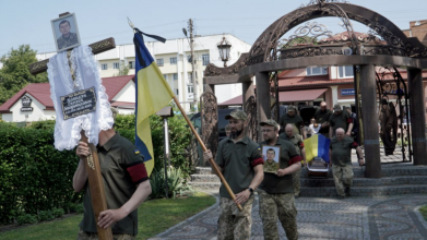 ДНК-експертиза обірвала надії: на Волині попрощались з Героєм Сергієм Козолупою
