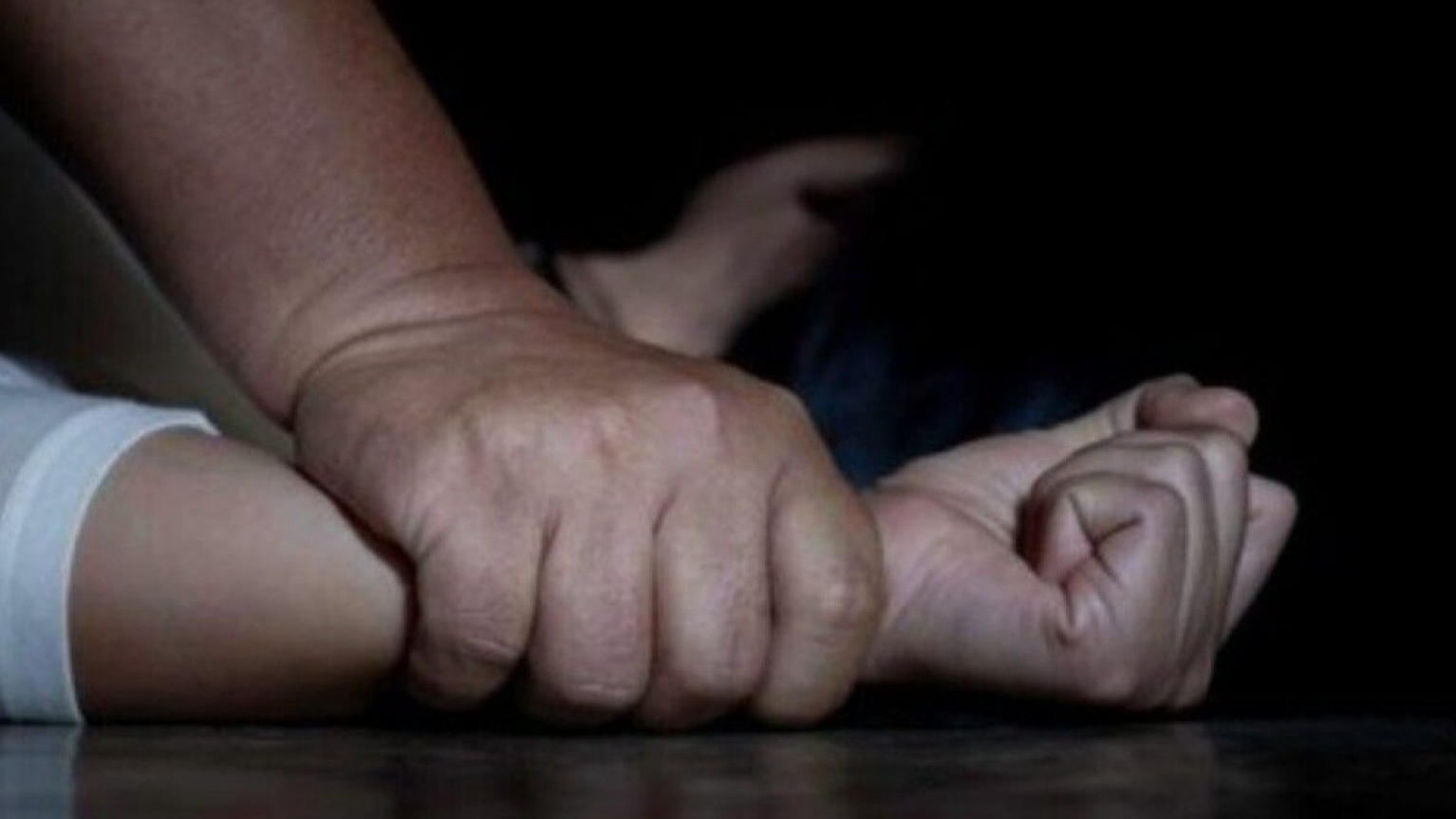 Судили 57-річного волинянина, який чинив сексуальне насильство над неповнолітньою племінницею