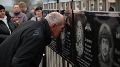 У громаді на Волині відкрили місце шани 60 полеглим Героям