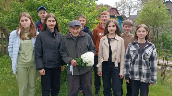 Має 4 внуків і 5 правнуків: найстарший житель села на Волині відзначив 95-річчя
