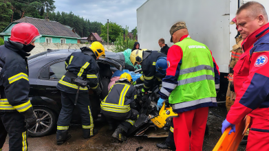 7-річну дівчинку госпіталізували у важкому стані: деталі смертельної ДТП на Волині