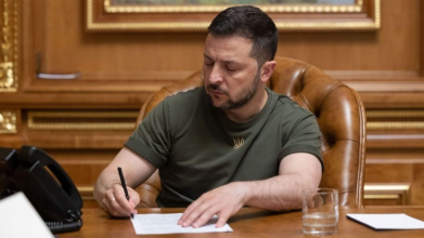 Зеленський підписав указ про звільнення всіх обласних військкомів