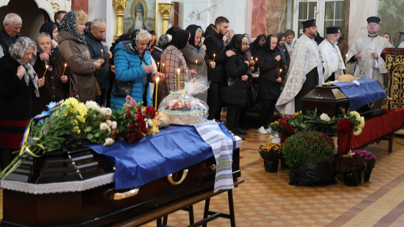 Навіки в строю: у Луцьку попрощалися з Героями Леонідом Бондаруком та Миколою Яцюком