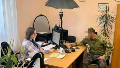 Втратив паспорт на фронті: на Волині військовому швидко відновили документ