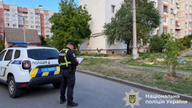 30-річний чоловік випав з багатоповерхівки,  Івано-Франківськ