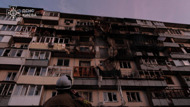 Атака на Київ дронами та ракетами: є загиблі та десятки поранених, серед них діти