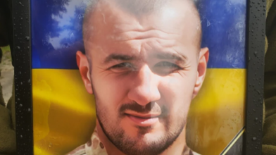 Герой загинув у полоні, а рідні змогли поховати лише через 2,5 роки: захисник з Волині не встиг побачити свого третього сина