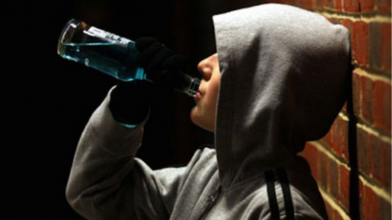 У Луцьку мама потрапила до суду через сина, який вживав алкоголь у «Промені»