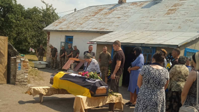 Більше року рідні мали надію та ДНК-експертиза підтвердила загибель: на Волині поховали 28-річного воїна Сергія Полянського